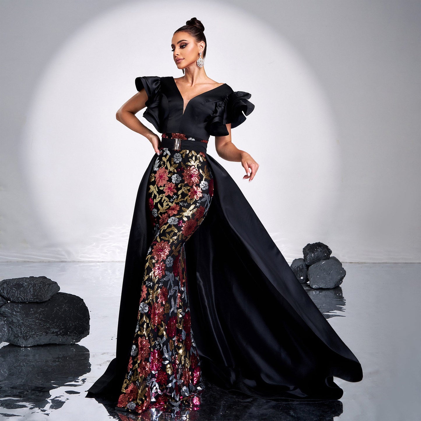 Slim Fit Sheath Elegant Sequined Fishtail Evening Dress